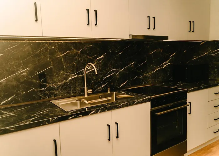 Dami アパート ティラナ